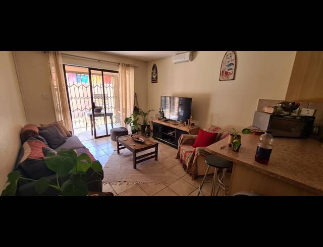 2 BEDROOM APARTMENT RENTED IN NORTH RIDING